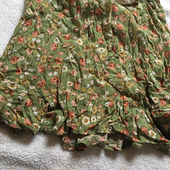 Floral Tank Top - Picture 5 of 7